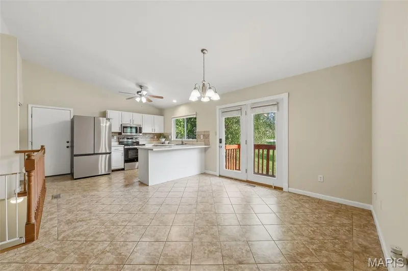 201 Clearwood Court, St Peters, MO 63376 — listing photo 13 of 55