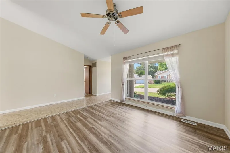 201 Clearwood Court, St Peters, MO 63376 — listing photo 15 of 55