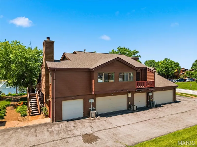704 Hemingway Lane #E, Weldon Spring, MO 63304 — listing photo 40 of 66