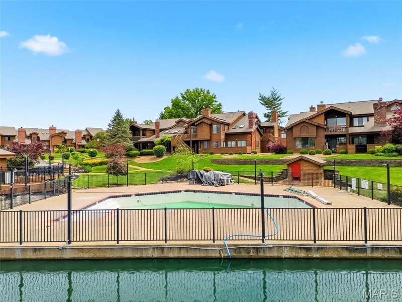 704 Hemingway Lane #E, Weldon Spring, MO 63304 — listing photo 54 of 66