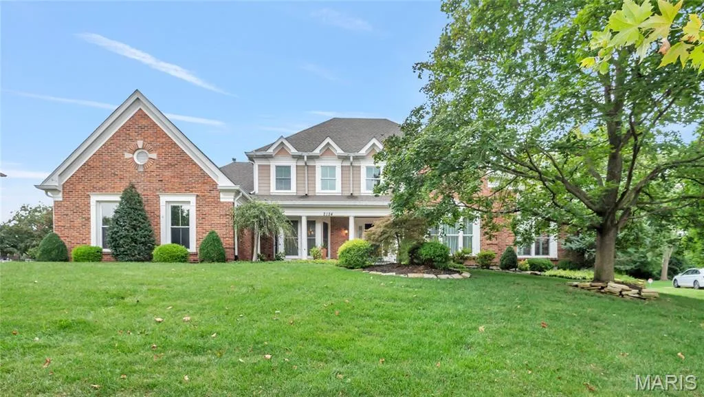 Welcome Home! — 2154 White Lane Drive, Chesterfield, MO 63017