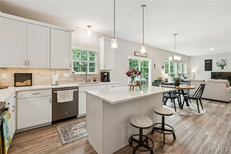 721 Switchgrass Drive, Wentzville, MO 63385 — listing photo 3 of 47
