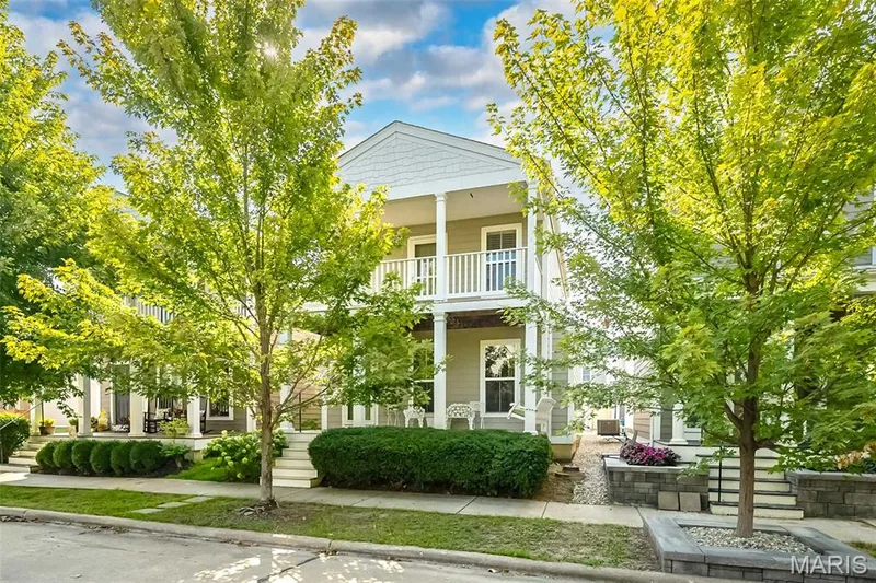 3193 Canal Street, St Charles, MO 63301 — listing photo 2 of 41