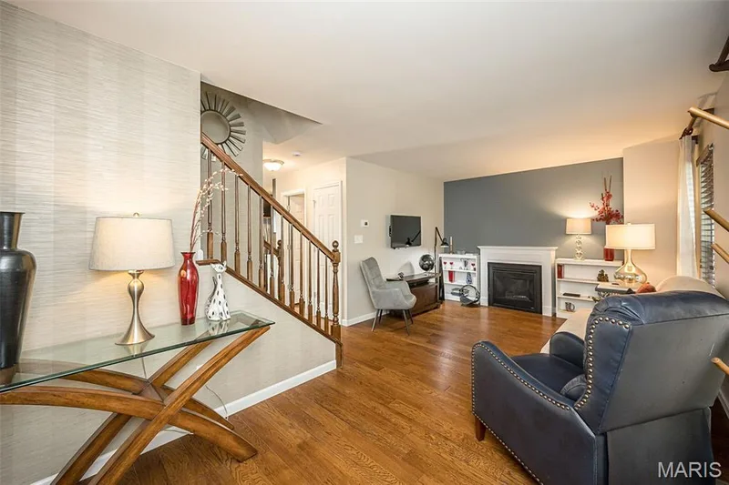 3193 Canal Street, St Charles, MO 63301 — listing photo 6 of 41