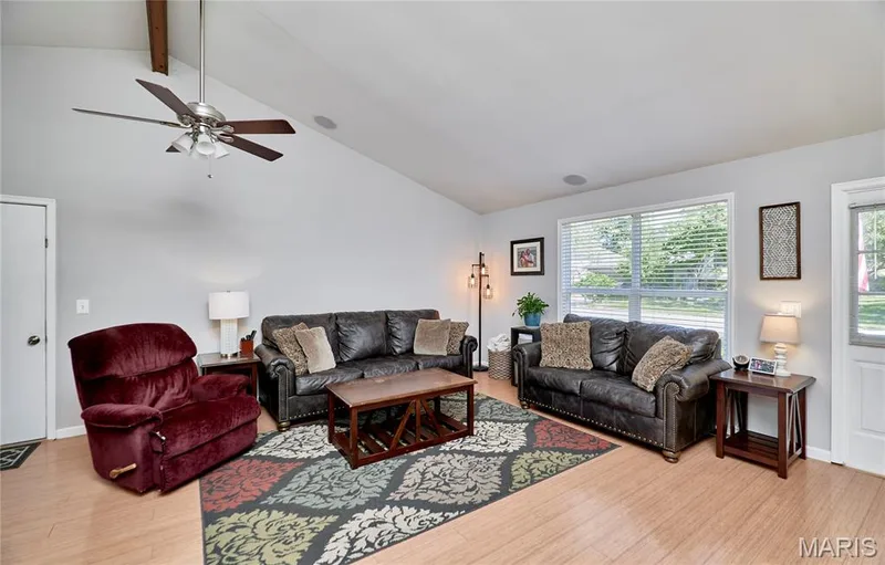 1705 Whispering Ridge Lane, St Peters, MO 63376 — listing photo 5 of 52