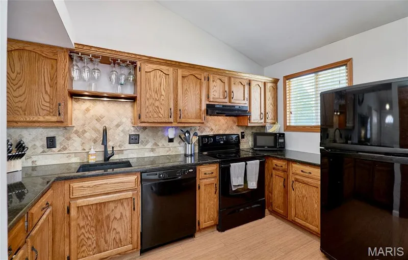 1705 Whispering Ridge Lane, St Peters, MO 63376 — listing photo 14 of 52