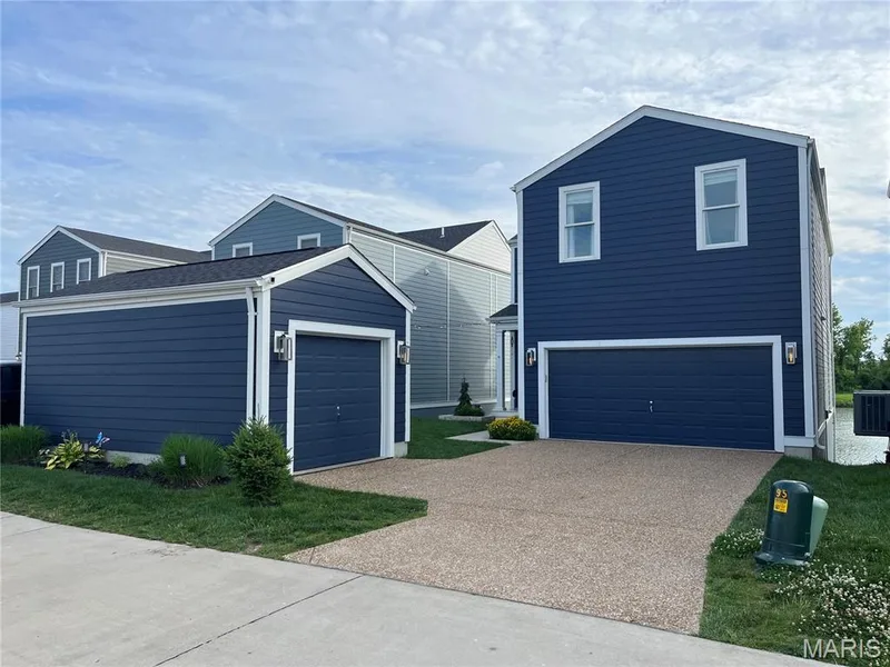 134 Suntan Way, St Charles, MO 63301 — listing photo 2 of 63