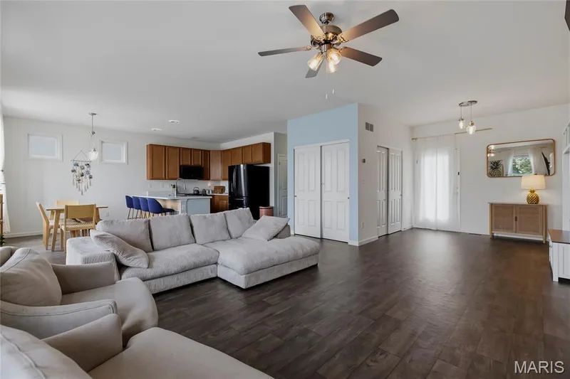 134 Suntan Way, St Charles, MO 63301 — listing photo 4 of 63