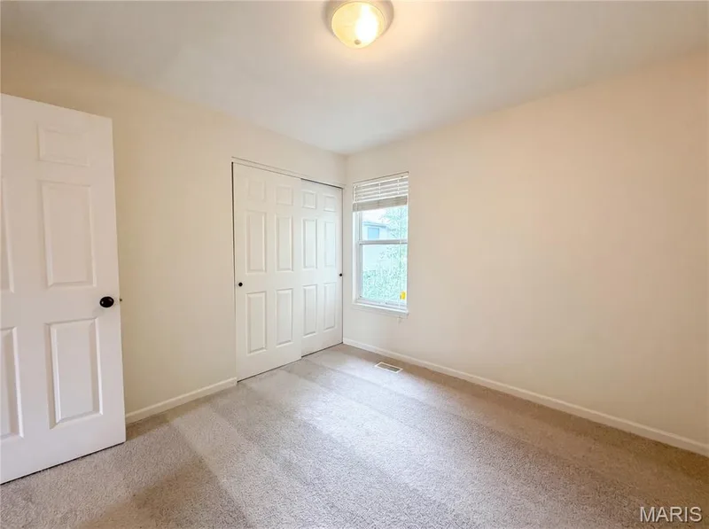 16201 Surfview Court, Grover, MO 63040 — listing photo 4 of 29