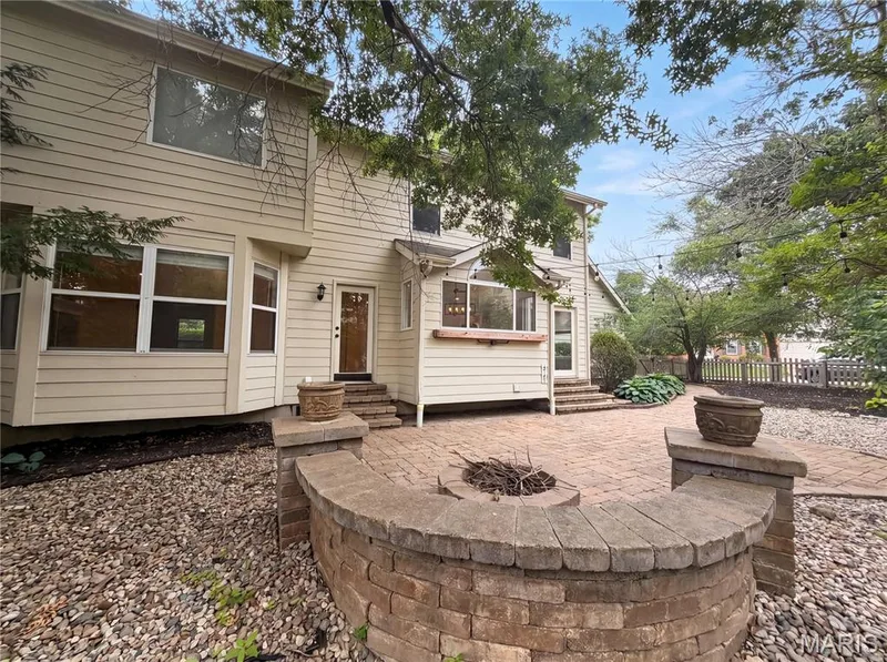 16201 Surfview Court, Grover, MO 63040 — listing photo 5 of 29