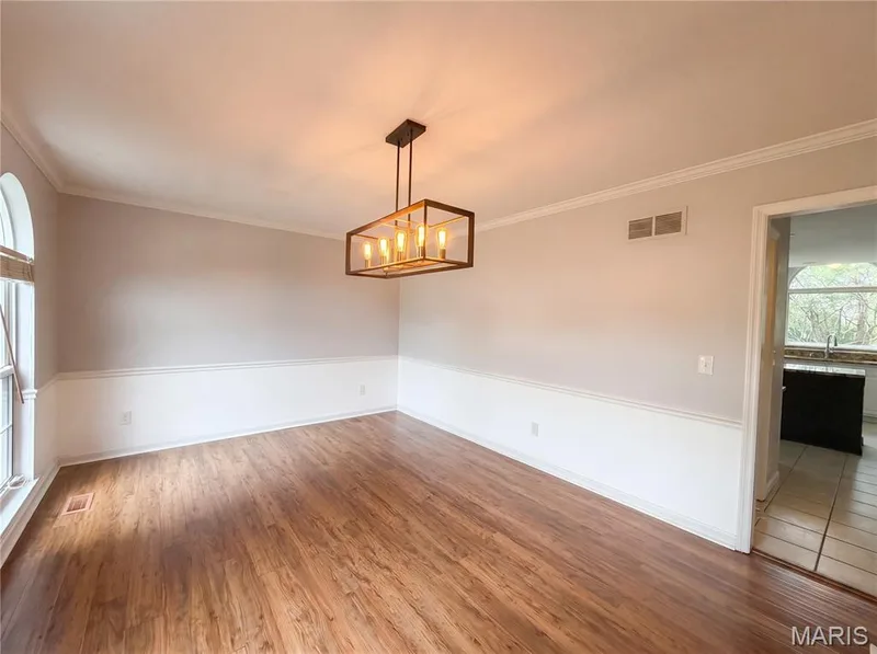 16201 Surfview Court, Grover, MO 63040 — listing photo 7 of 29