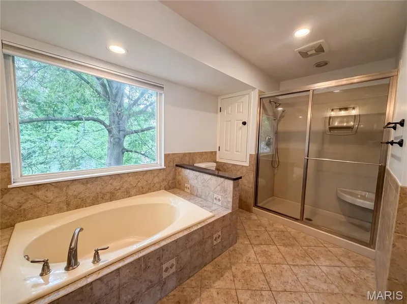 16201 Surfview Court, Grover, MO 63040 — listing photo 13 of 29