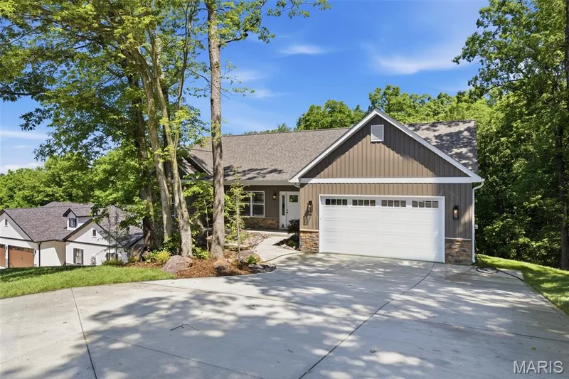 10923 Mahogany Drive, Foristell, MO 63348 — listing photo 2 of 10