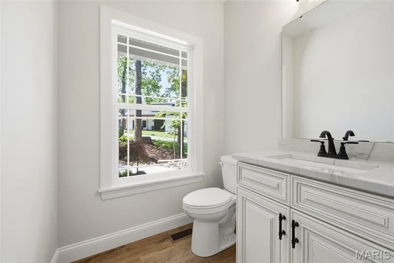 1/2 Bath — 10923 Mahogany Drive, Foristell, MO 63348