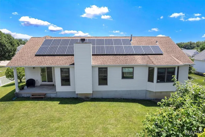 1290 Summer Lynne Drive, O'Fallon, MO 63366 — listing photo 3 of 49