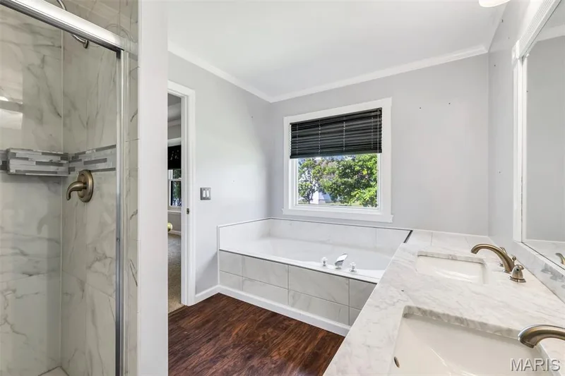 Primary Bathroom with soaker tub and separate shower — 1290 Summer Lynne Drive, O'Fallon, MO 63366