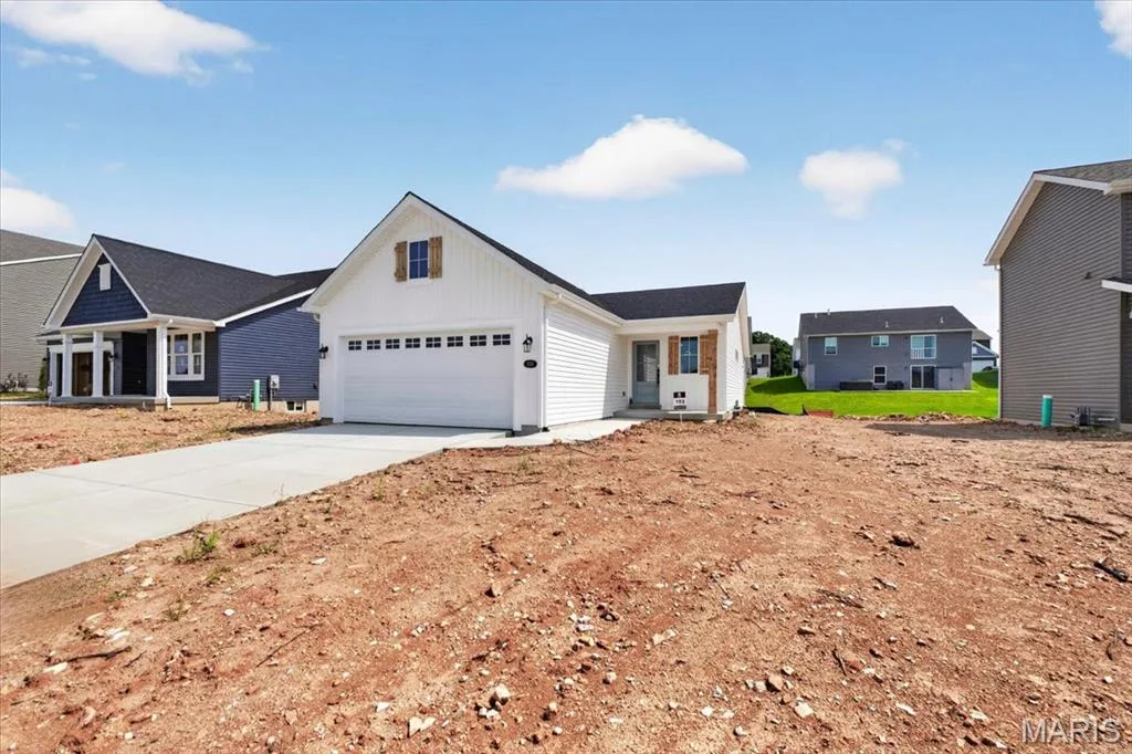 206 Red Cliff Court, Wentzville, MO 63385 — listing photo 1 of 17