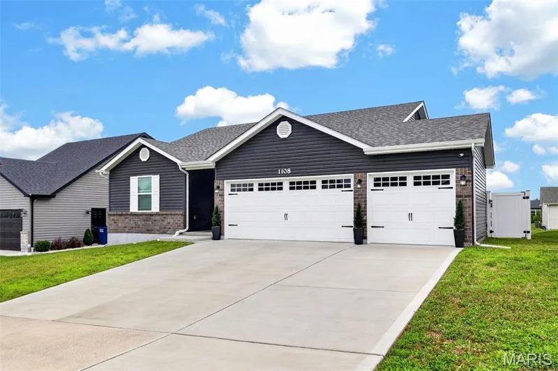 1108 Baseball Drive, Foristell, MO 63348 — listing photo 2 of 34