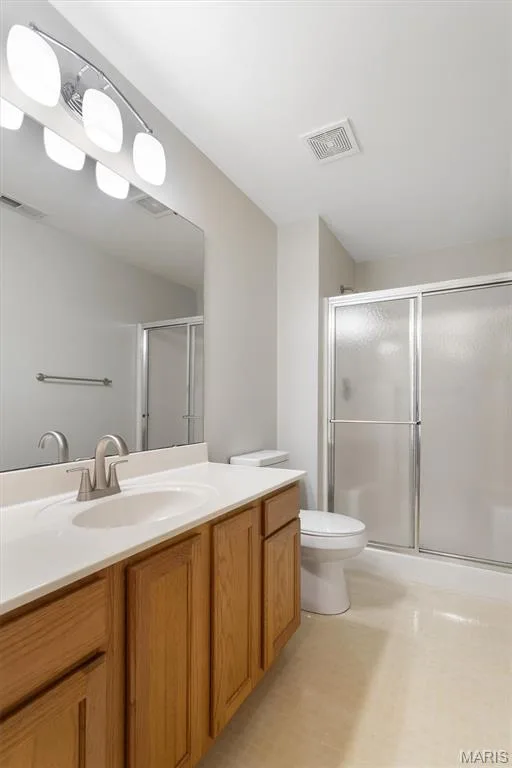 Lower level full bath. — 6 Country Bluff Court, St Charles, MO 63301