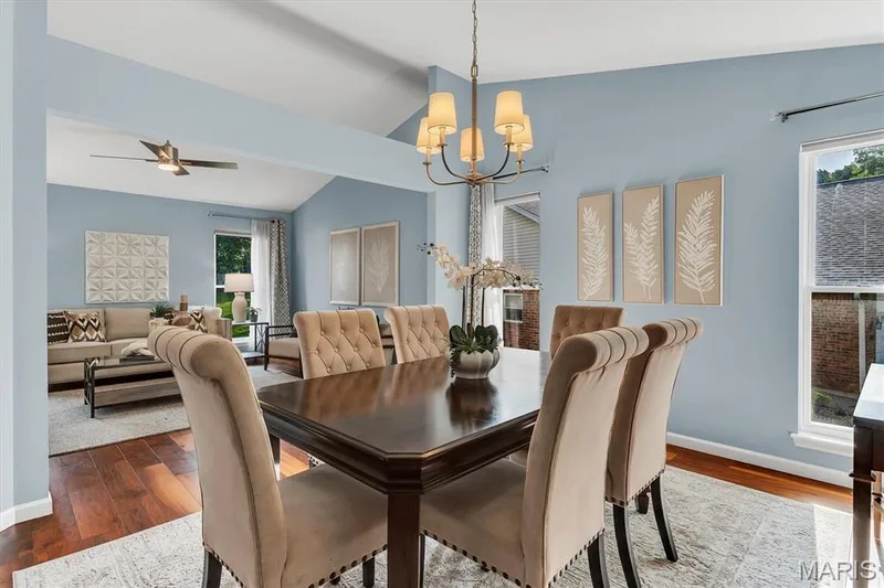 Formal dining or extended living area. — 6 Country Bluff Court, St Charles, MO 63301