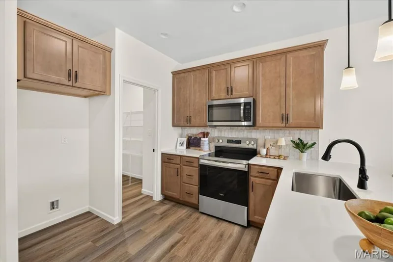 Pictures of a Bristol floor plan.  Some options shown may be optional upgrades — 108 Cottle Creek Way, Cottleville, MO 63304