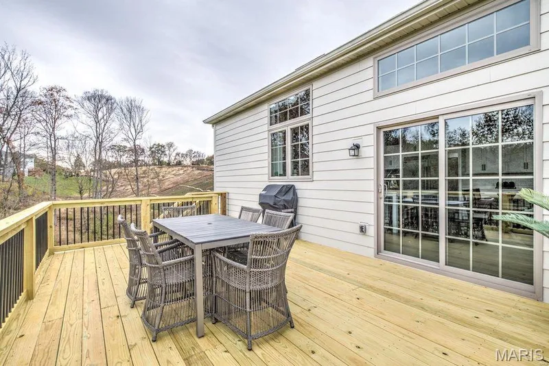 Photos of the Redwood are for example only. Some features shown may be optional upgrades. — 0 REDWOOD II@SOUTH POINT ESTATES, Wentzville, MO 63348