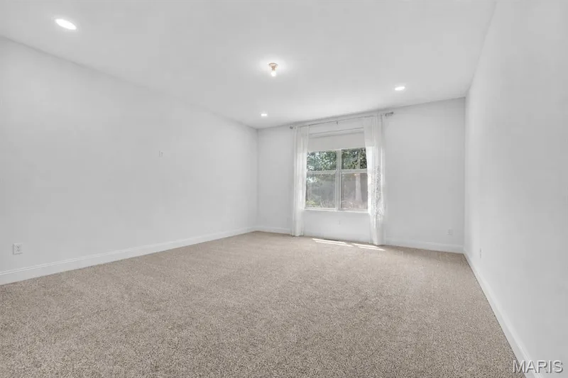 209 Haver Hill Drive, Lake St. Louis, MO 63367 — listing photo 13 of 28