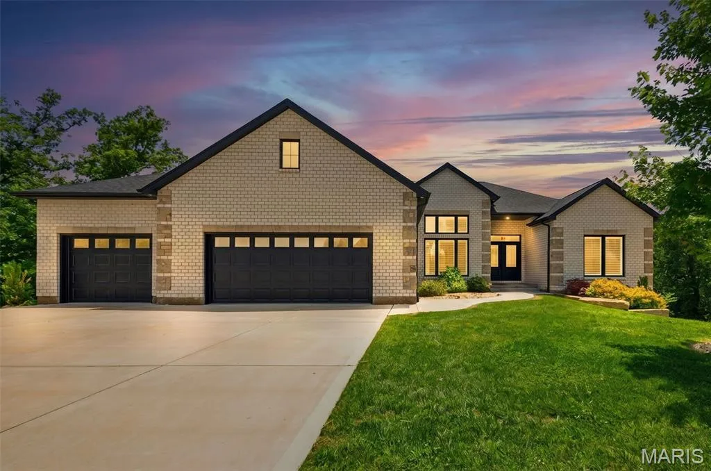 222 Redmond Pines Drive, Wentzville, MO 63385 — listing photo 1 of 57