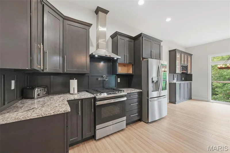 222 Redmond Pines Drive, Wentzville, MO 63385 — listing photo 5 of 57
