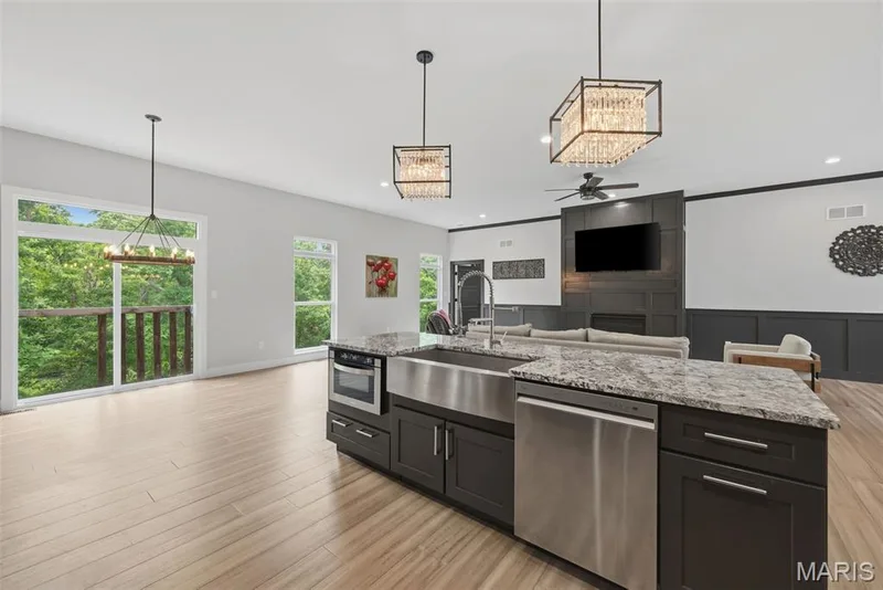 222 Redmond Pines Drive, Wentzville, MO 63385 — listing photo 12 of 57