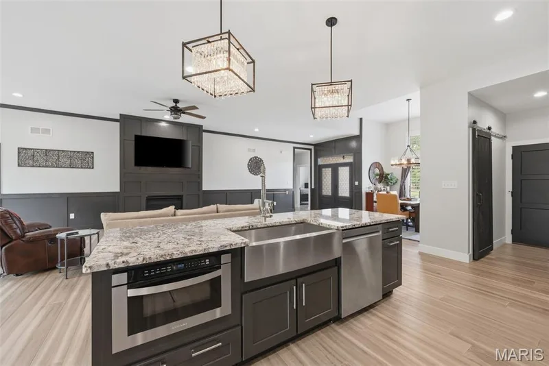 222 Redmond Pines Drive, Wentzville, MO 63385 — listing photo 14 of 57