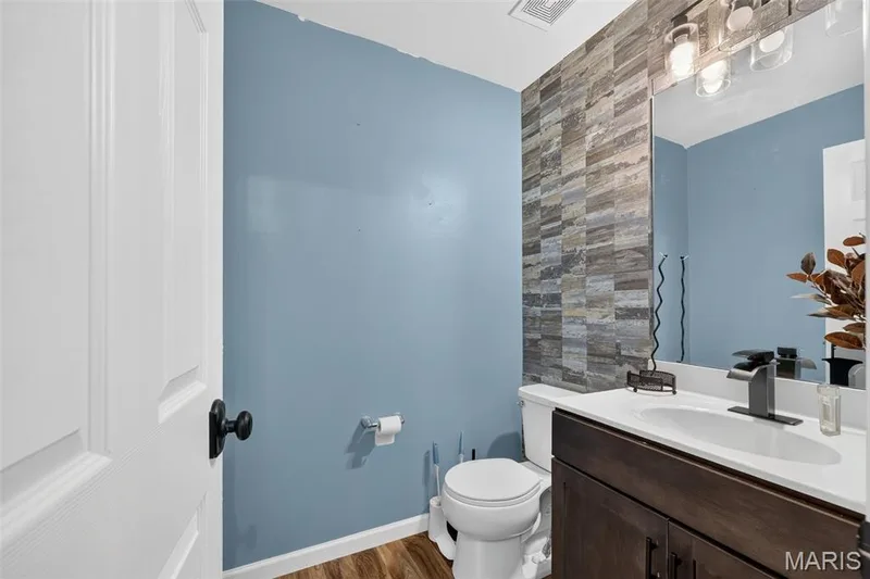 135 Prairie Wind Drive, Wentzville, MO 63385 — listing photo 21 of 46