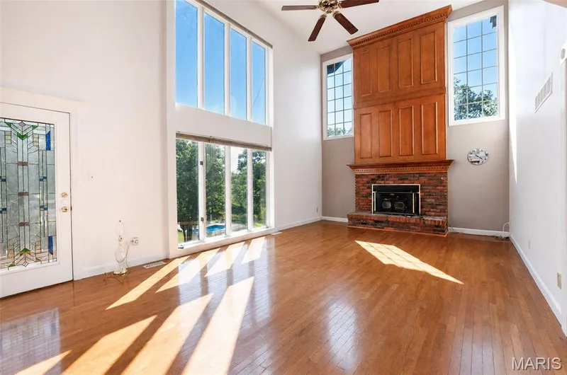 16726 Kehrsgrove Drive, Chesterfield, MO 63005 — listing photo 15 of 63