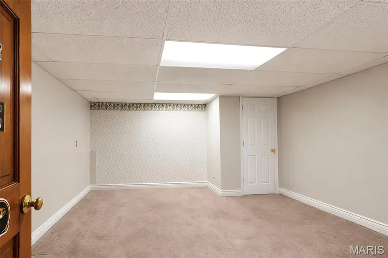 16726 Kehrsgrove Drive, Chesterfield, MO 63005 — listing photo 48 of 63