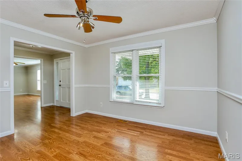 104 Lake Point Drive, St Peters, MO 63376 — listing photo 3 of 15