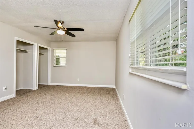 104 Lake Point Drive, St Peters, MO 63376 — listing photo 8 of 15