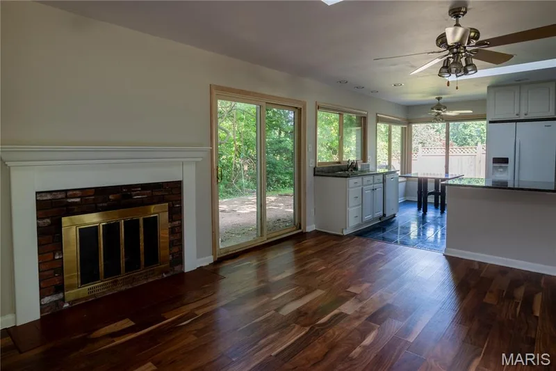 258 Ridge Trail Drive, Chesterfield, MO 63017 — listing photo 10 of 37