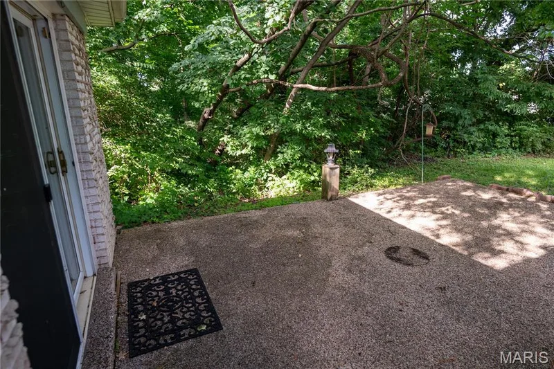 258 Ridge Trail Drive, Chesterfield, MO 63017 — listing photo 33 of 37