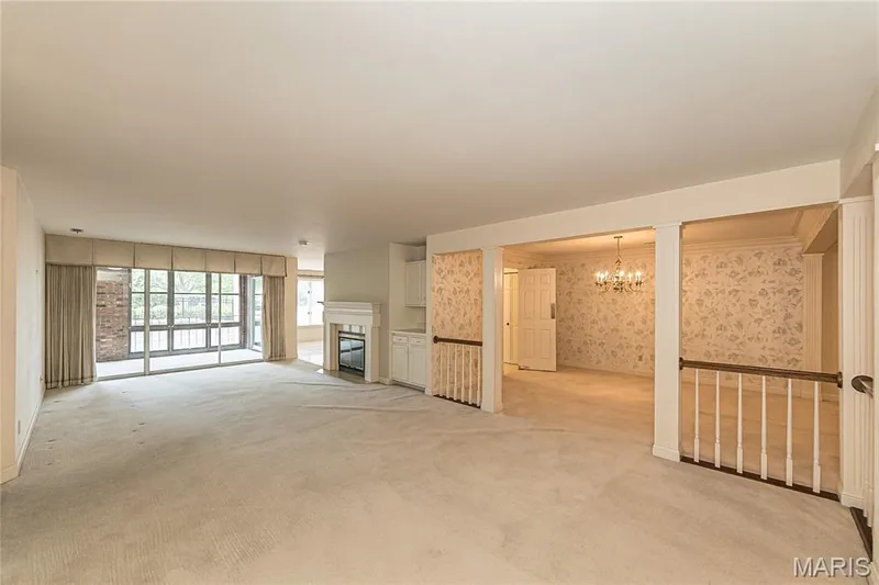 14308 Conway Meadows Court #201, Chesterfield, MO 63017 — listing photo 9 of 44