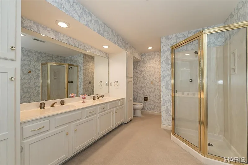 14308 Conway Meadows Court #201, Chesterfield, MO 63017 — listing photo 24 of 44