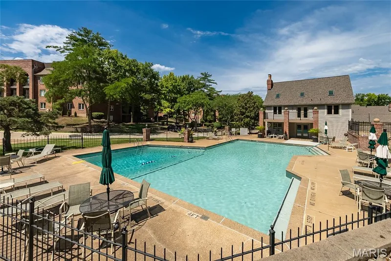 14308 Conway Meadows Court #201, Chesterfield, MO 63017 — listing photo 38 of 44