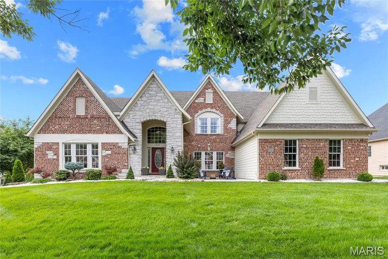 2377 Spring Mill Estates Drive, St Charles, MO — listing photo 1