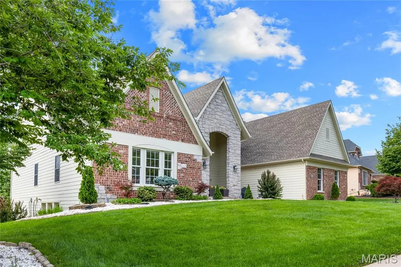 2377 Spring Mill Estates Drive, St Charles, MO 63303 — listing photo 3 of 55