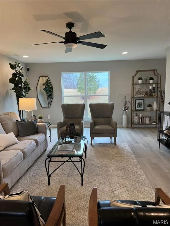 231 Burrograss Drive, Wentzville, MO 63385 — listing photo 5 of 31