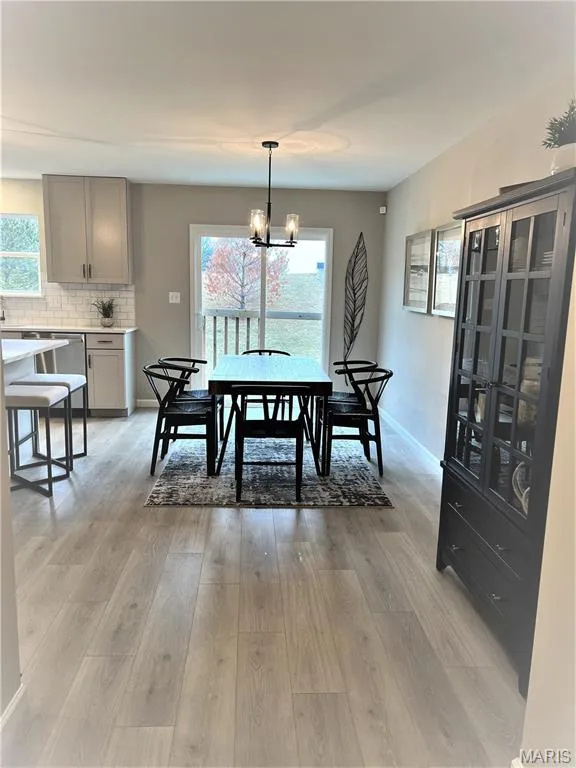 231 Burrograss Drive, Wentzville, MO 63385 — listing photo 10 of 31