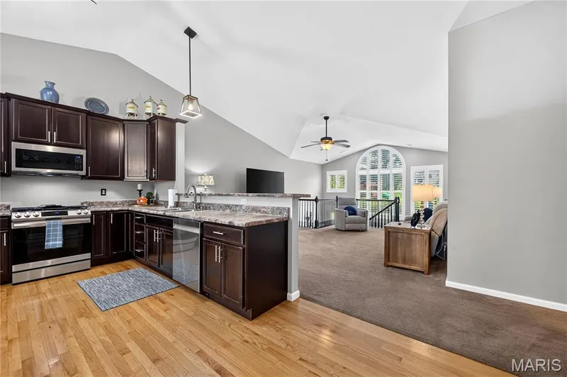 708 Bellingrath Gardens Court, Wentzville, MO 63385 — listing photo 10 of 48