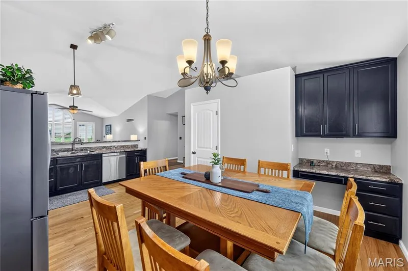 708 Bellingrath Gardens Court, Wentzville, MO 63385 — listing photo 14 of 48