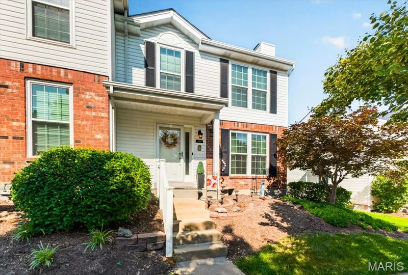 115 Carriage View Drive, Wildwood, MO 63040 — listing photo 2 of 47