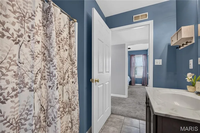 10 Homefield Gardens Drive #17N, O'Fallon, MO 63366 — listing photo 18 of 48