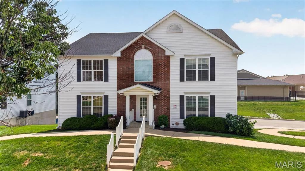 10 Homefield Gardens Drive #17N, O'Fallon, MO 63366 — listing photo 1 of 48